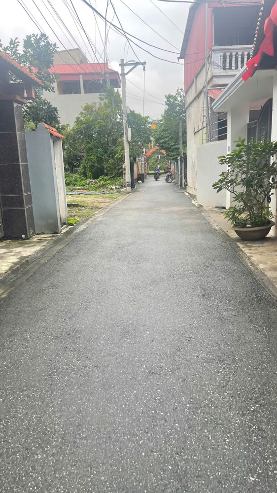 Chính chủ bán 43.8 m2 Trâu Quỳ, ô tô đỗ cửa, giá 7.5 tỷ - Lh 0985865658