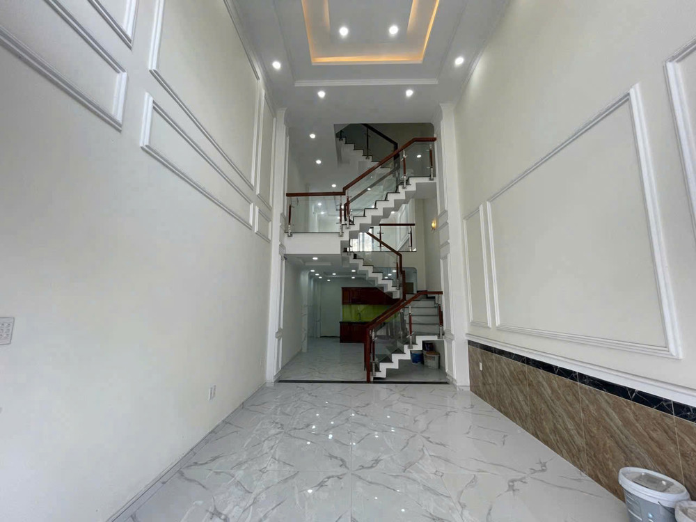 Bán Nhà 3 Lầu Mặt Tiền Hẻm 686 Quốc Lộ 13, Hiệp Bình Phước , Thành Phố Thủ Đức