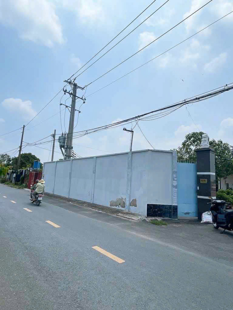 GIẢM 4T NHÀ XƯỞNG (5.870M²) 6 TRIỆU/M2 MẶT TIỀN NHỰA XE CÔNG HUỲNH THI NA, HM