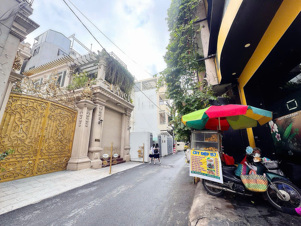 BÁN NHÀ 2 MẶT TIỀN HXH Đ.NGUYỄN ĐÌNH CHIỂU, QUẬN 1 - 4M*20M - VỊ TRÍ SIÊU ĐẸP ĐỐI DIỆN NHÀ NGẮM