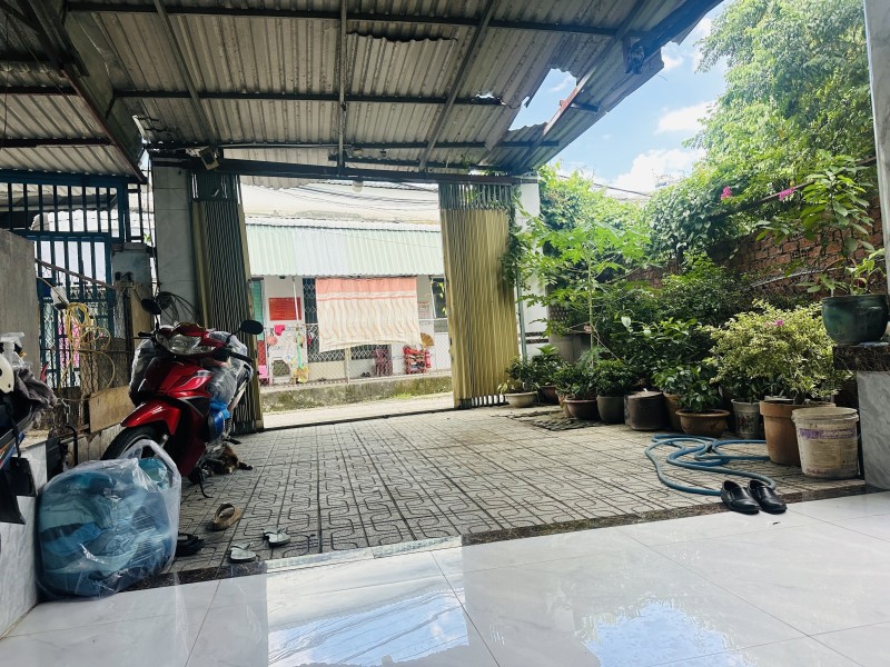 Bán nhà 205m2,SHR thổ cư 100%, đường ô tô,ngay cổng vào KCN Tân Đông Hiệp