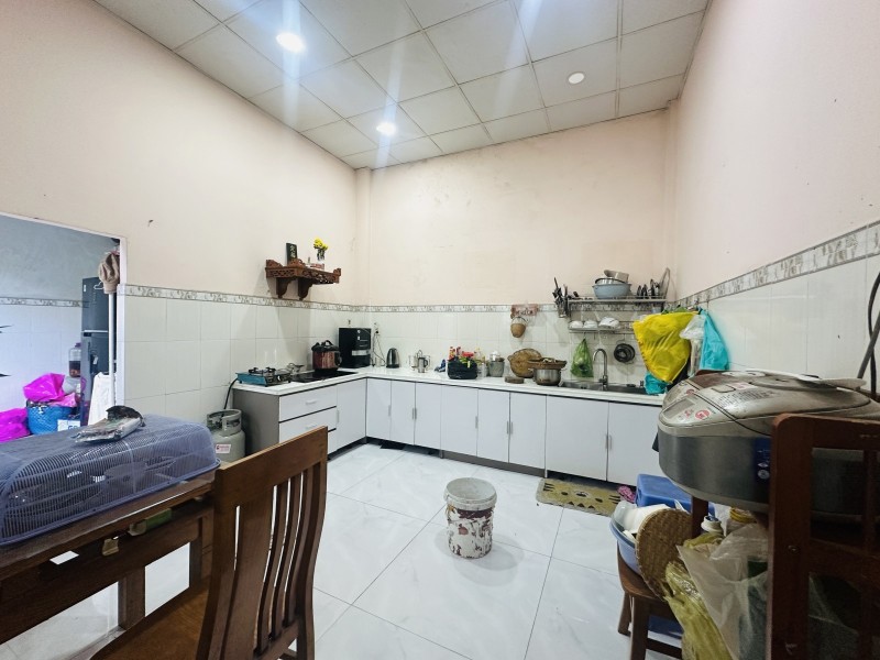 Bán nhà 205m2,SHR thổ cư 100%, đường ô tô,ngay cổng vào KCN Tân Đông Hiệp