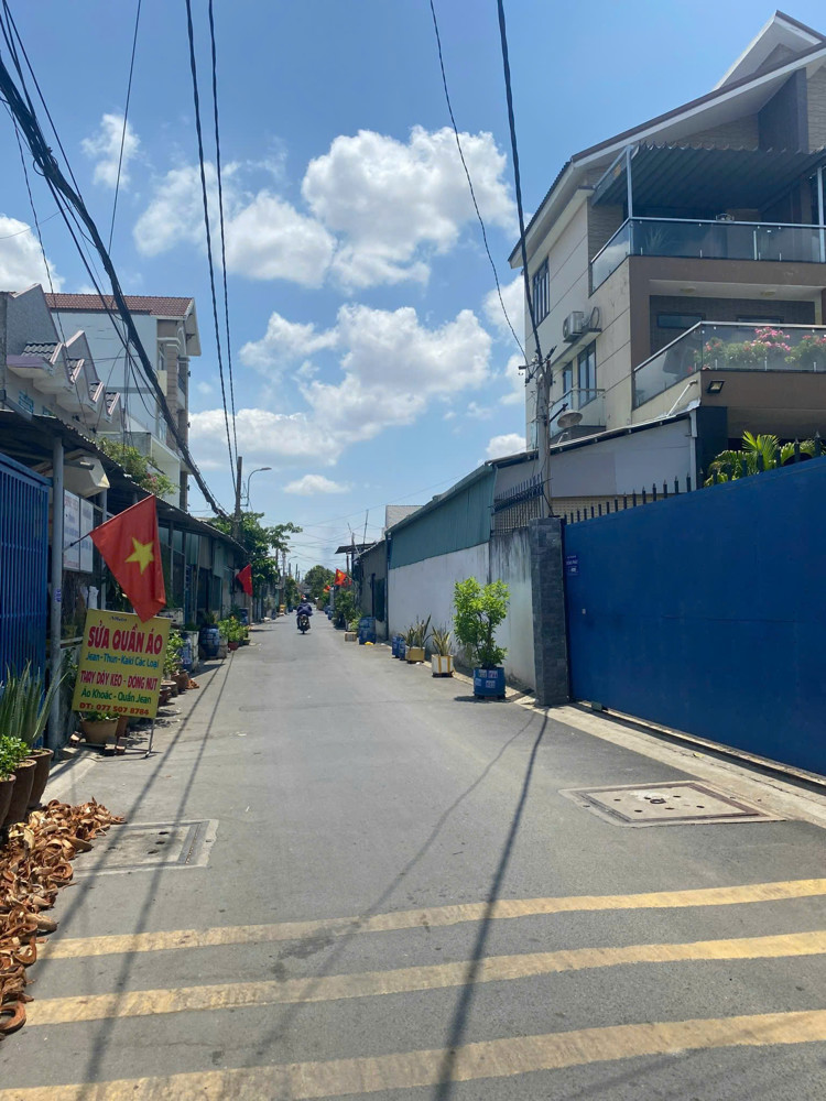 Bán Đất Tặng Nhà Cấp 4, Mặt Tiền Đường Số 21 Hiệp Bình Phước Thành Phố Thủ Đức