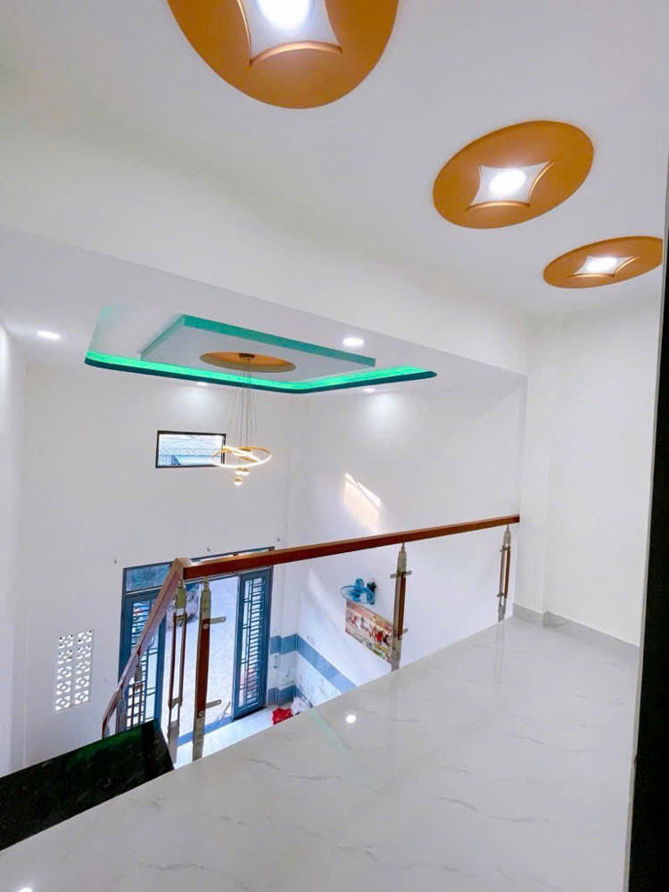 SIÊU PHẨM GIÁ TỐT – NHÀ 1 TRỆT 1 LỬNG – 2PN –Hẻm OTO TẬN NHÀ💥
, P. Thạnh Lộc, Q.12 chỉ 1.5 tỷ