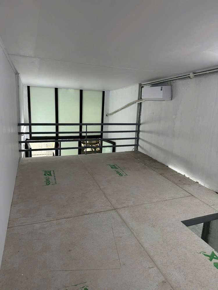 Bán nhà có sổ đỏ ngõ Mai Hương, 25m2 x 4 tầng, 3 ngủ, 2 wc, 6.1 tỷ