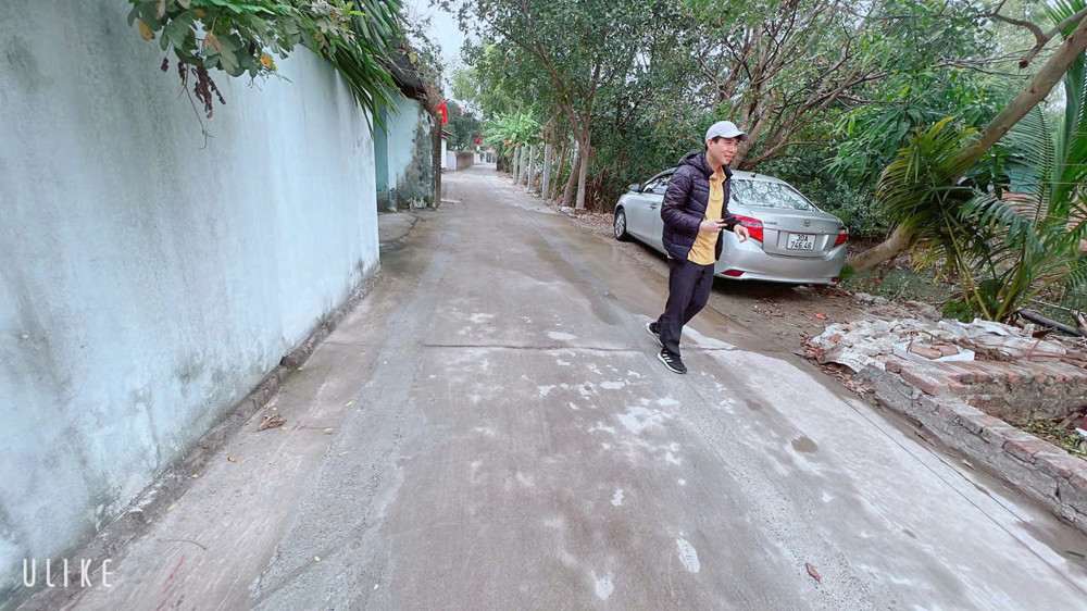 ĐẸP BÁN TIẾC LẮM VỊ TRÍ  ĐẤT SẤT DỰ ÁN  --DT 100 M FUN THỔ CƯ -TẠI VỆ SƠN ĐÔNG TÂN MINH HUYỆN SÓC