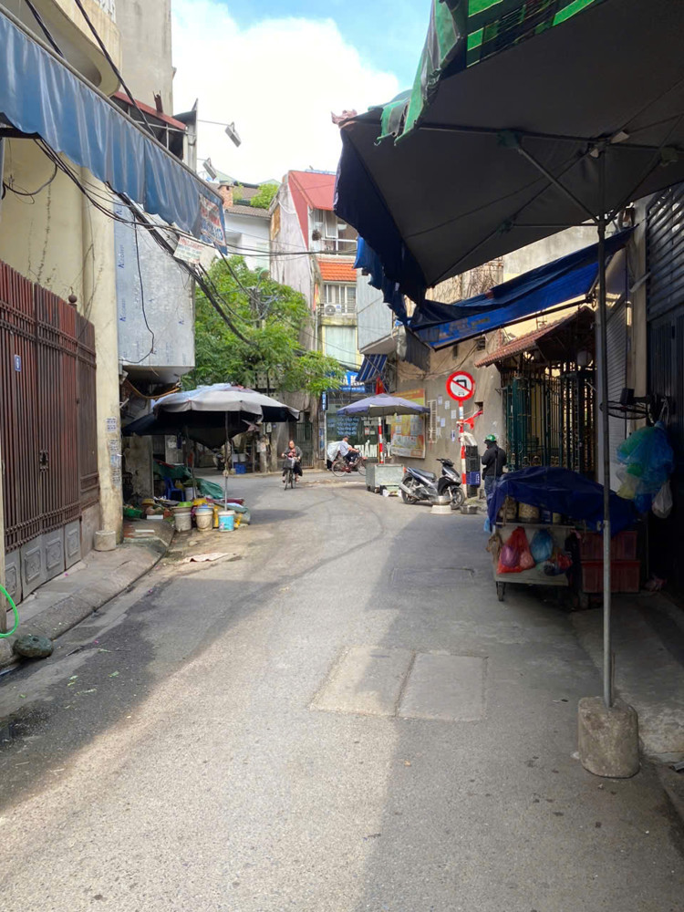 Bán nhà Mặt ngõ Giáp Bát SĐCC, 106m2 x 5.5 tầng, mặt tiền 5.5m, 22 tỷ