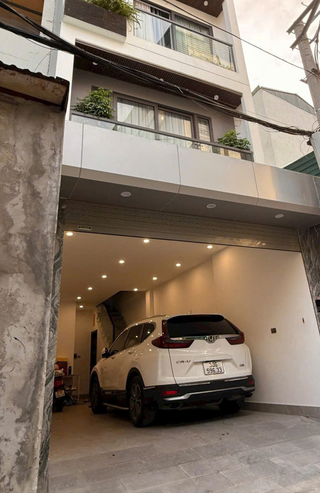 BÁN NHÀ MỚI FULL NỘI THẤT Ô TÔ ĐỖ CỬA Thạch Bàn- Long Biên 43m2 X 5Tầng 11.x tỷ