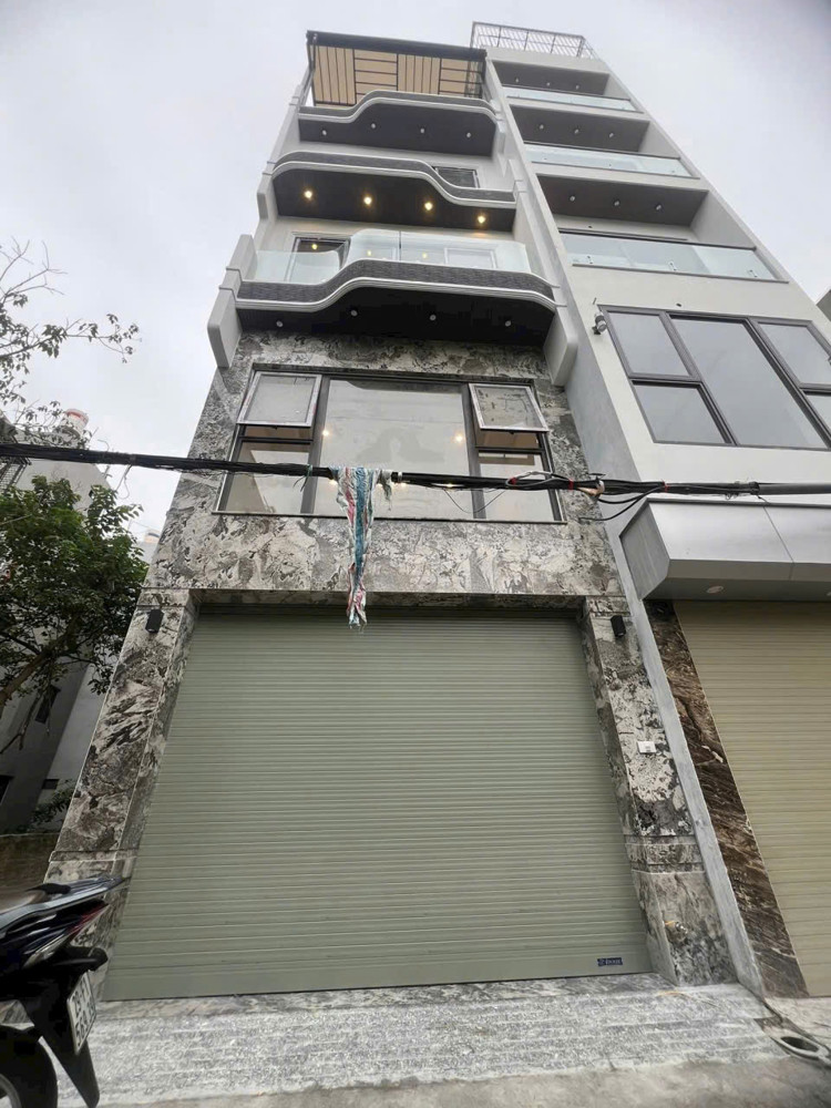 SIÊU PHẨM NHÀ MỚI 6 TẦNG Ô TÔ VÀO NHÀ FULL NỘI THẤT Phố Trạm, 46m2  13.6 Tỷ