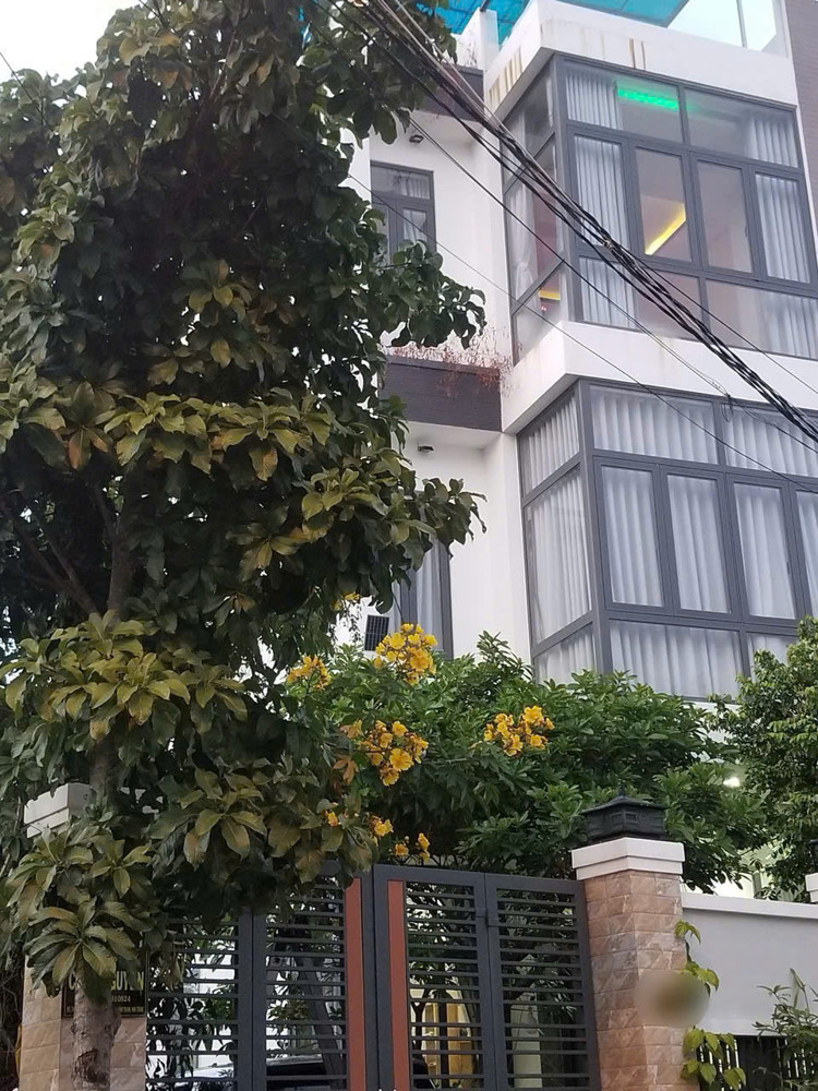 Bán nhà Tâm Huyết Vĩnh Thạnh - Tây Nha Trang - Khánh Hoà
Dt : 125m2 ngang 8,9m xe oto dậu đc trong