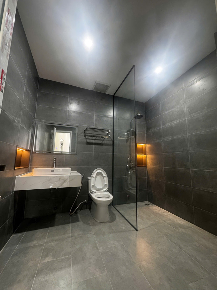 Nhà căn góc phường Tây Nha Trang  cách 23/10 50m đường ô tô tận nơi đối diện trường Mầm non Vĩnh