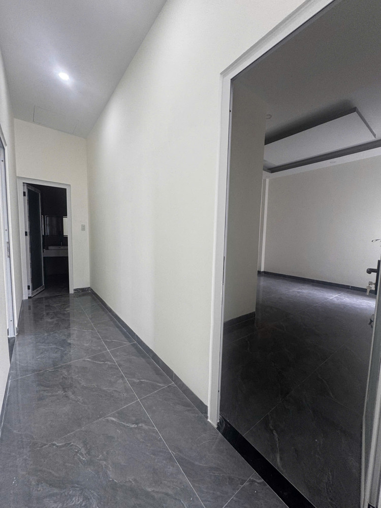 Nhà căn góc phường Tây Nha Trang  cách 23/10 50m đường ô tô tận nơi đối diện trường Mầm non Vĩnh