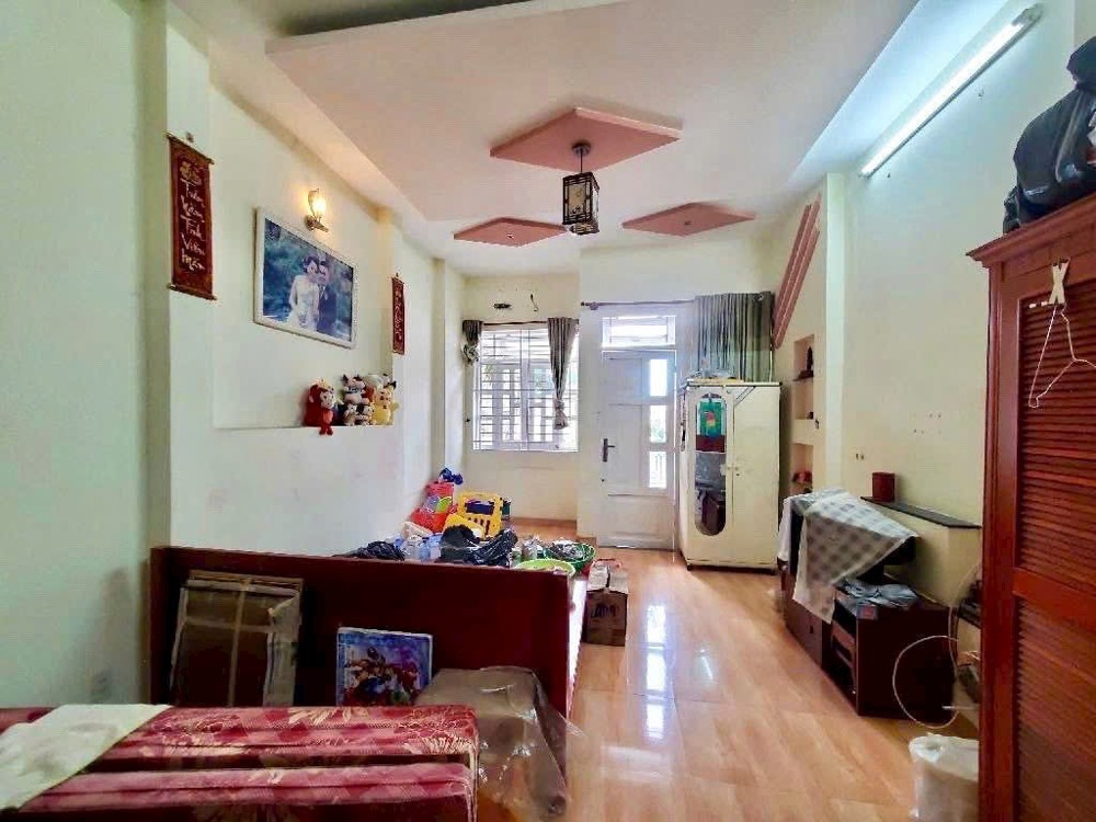 Bán nhà Duy Tân, 3.4 x 21m, 4 tầng BTCT, trệt, 2 lầu, ST, 4pn, 5wc, 8.8 tỷ, TL