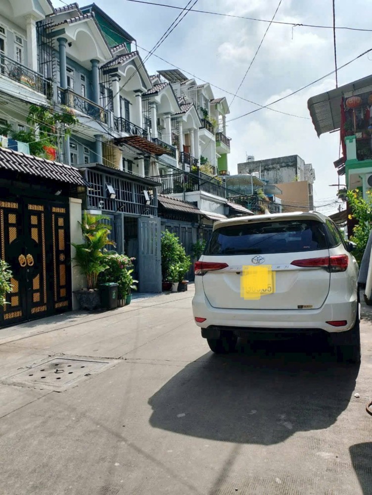 GẤP BÁN Nhà xinh Thạnh Lộc 19, Q.12: 76m2, 3 tầng, 4PN, sổ hồng trao tay, giá tốt nhất khu vực chỉ