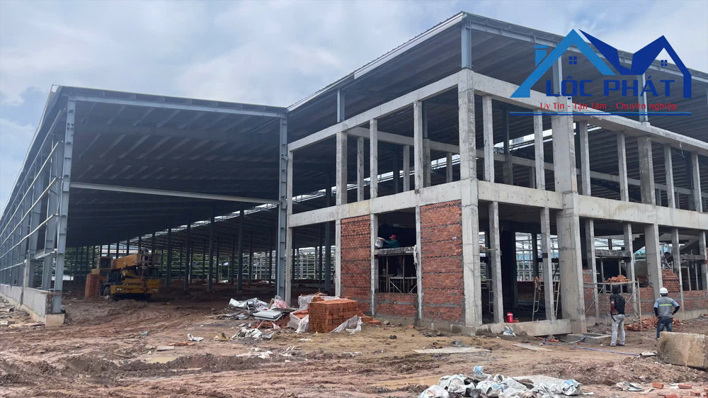 Cho thuê xưởng 9300m2 KCN Trảng Bom, Đồng Nai giá chỉ 4$/m2