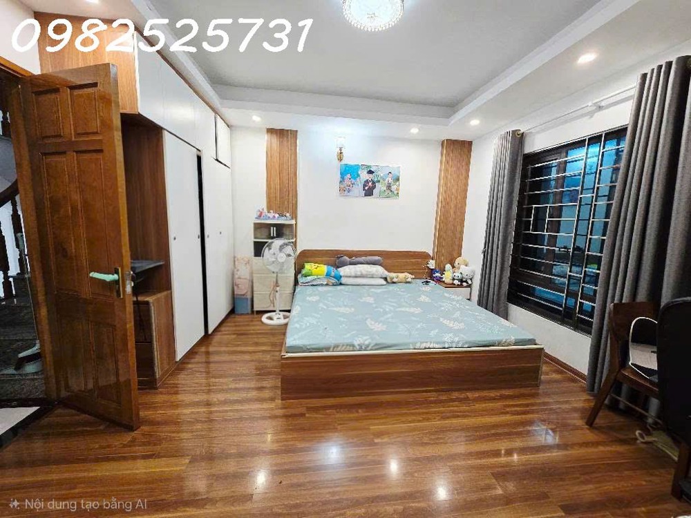 Bán nhà ngõ 420 Khương Đình - 34m 5 tầng gần ô tô - Sổ đỏ nở hậu giá 7,6 tỷ