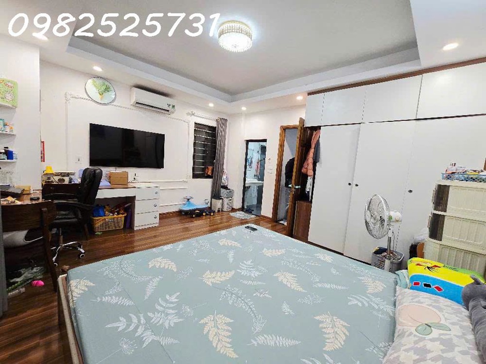 Bán nhà ngõ 420 Khương Đình - 34m 5 tầng gần ô tô - Sổ đỏ nở hậu giá 7,6 tỷ