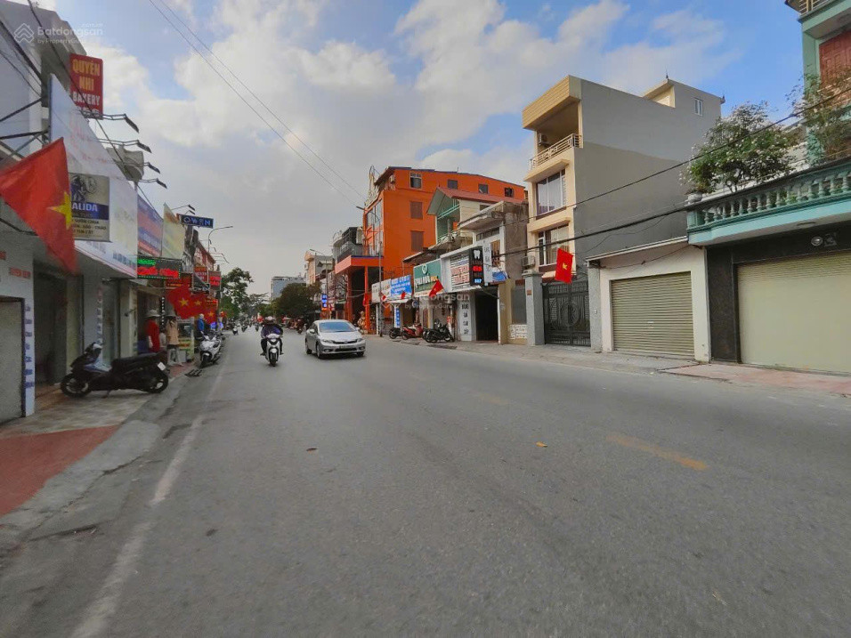 Bán nhà Ngô Gia Tự - 2 trước mặt trước sau - 310m2 - 24,5 tỷ