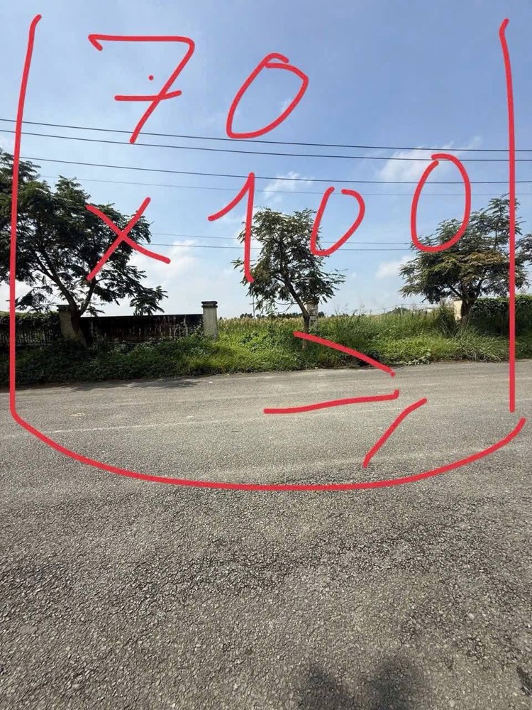 Bán đất 70x117m giá 39 tỷ Cum Công Nghiệp Nhị Xuân