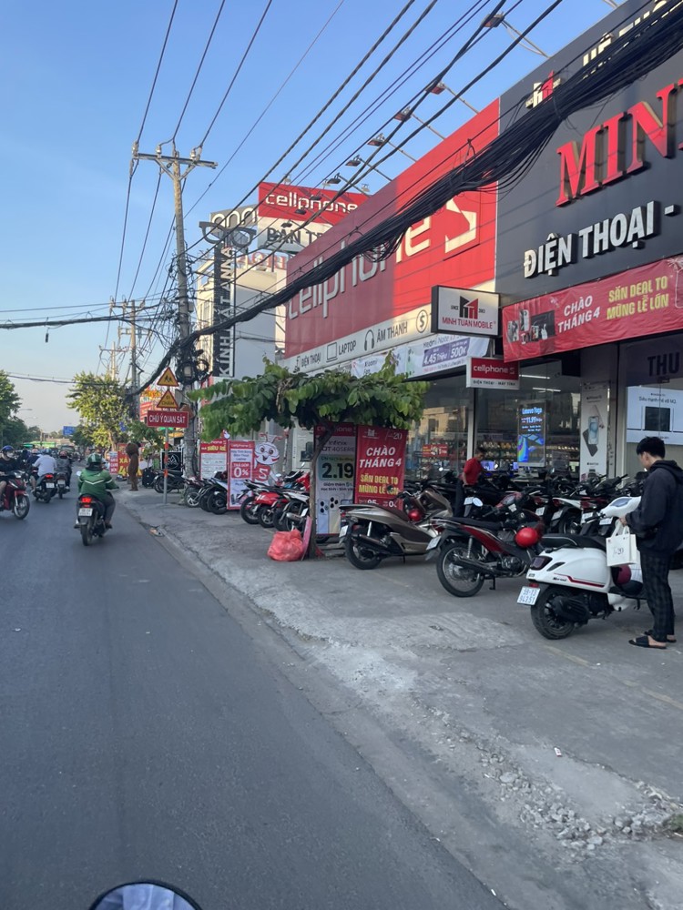 Bán nhà mặt tiền 24x60m giá 220 tỷ Đường Nguyễn Ảnh Thủ