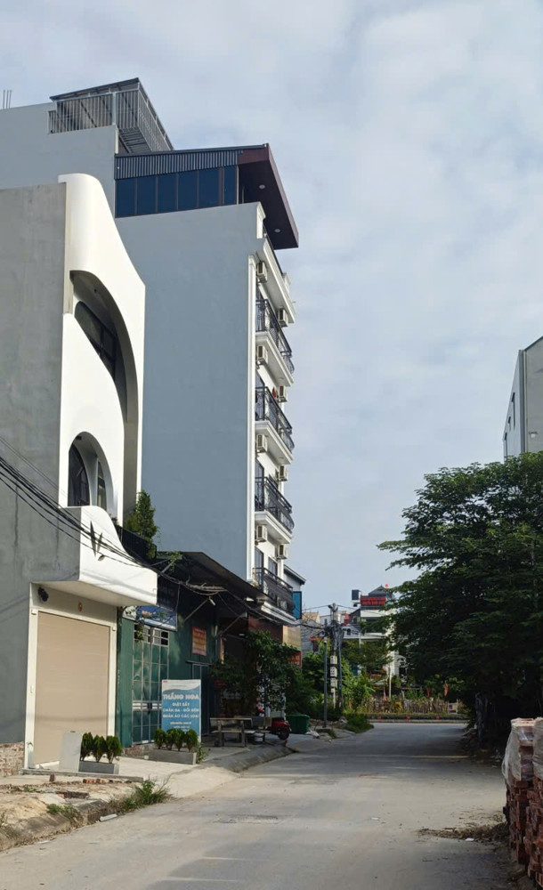 Lai Xá 101m2- 8T, V.hè Ô tô Tránh, DT1.5 tỷ/năm, 2 Thoáng, giá 25.5 tỷ