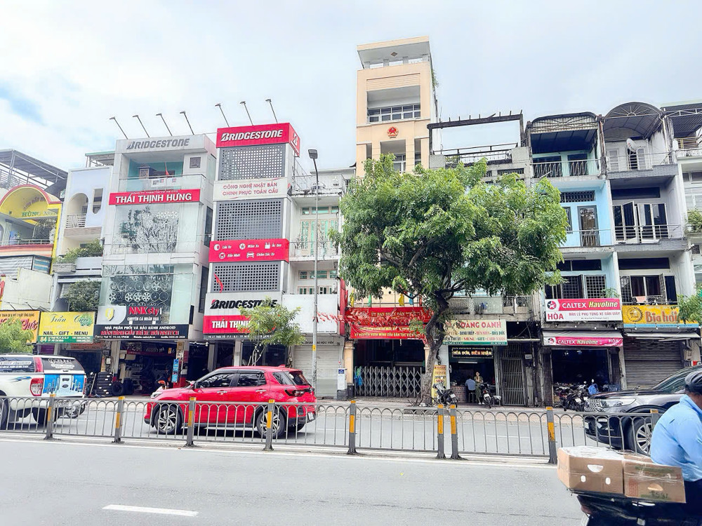 BÁN NHÀ QUẬN 3 - MẶT TIỀN KD Đ.LÝ THÁI TỔ - VỊ TRÍ SIÊU VIP ĐỐI DIỆN NHÀ KHÁCH CHÍNH PHỦ - NGAY