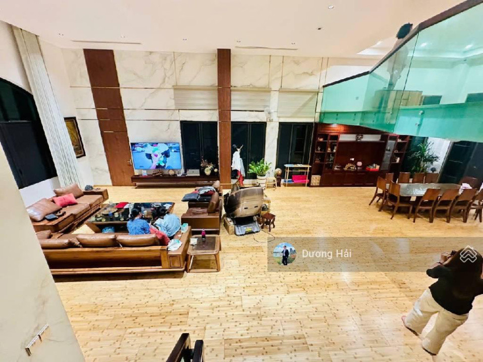 Bán nhà Xuân Đỉnh - Ngoại Giao Đoàn - 140m MT 8m - Gara Ô tô - Full Nội Thất 2 Thoáng