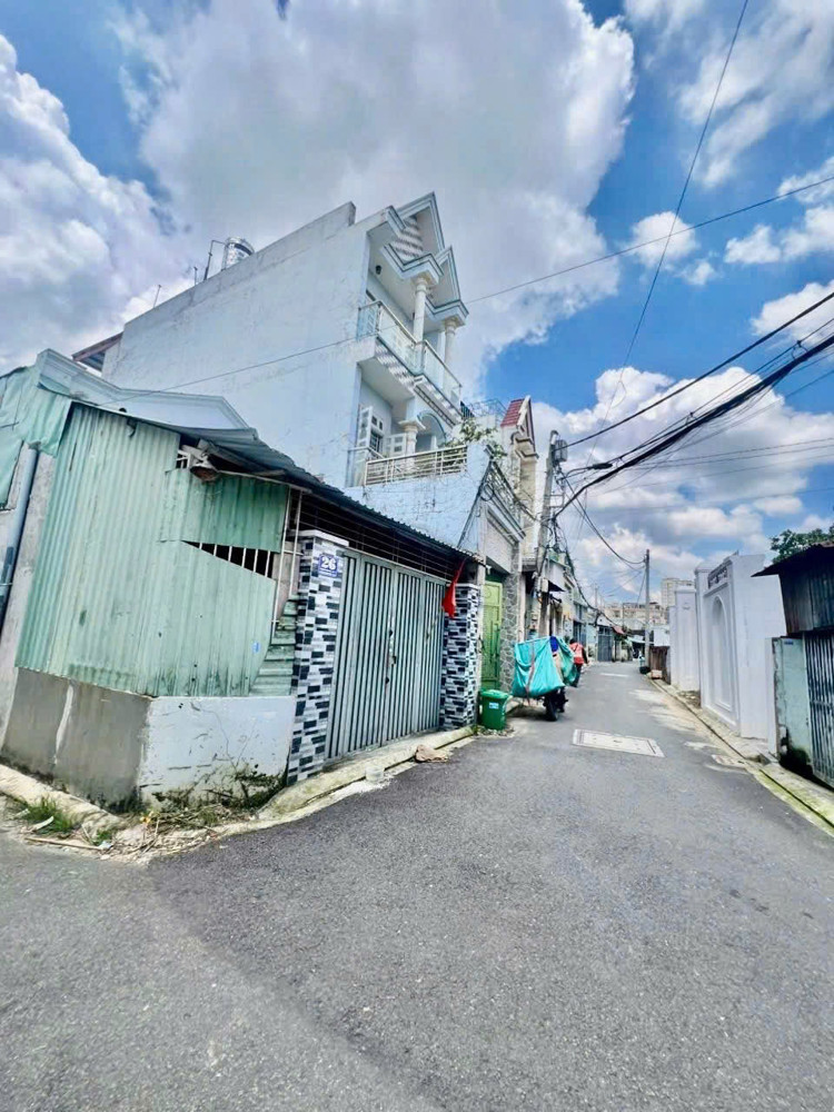 NHÀ (4.02x19.1) MT HẺM KINH DOANH NGUYỄN THỊ BÚP, Q.12 – CÁCH CHỢ CHỈ 100M