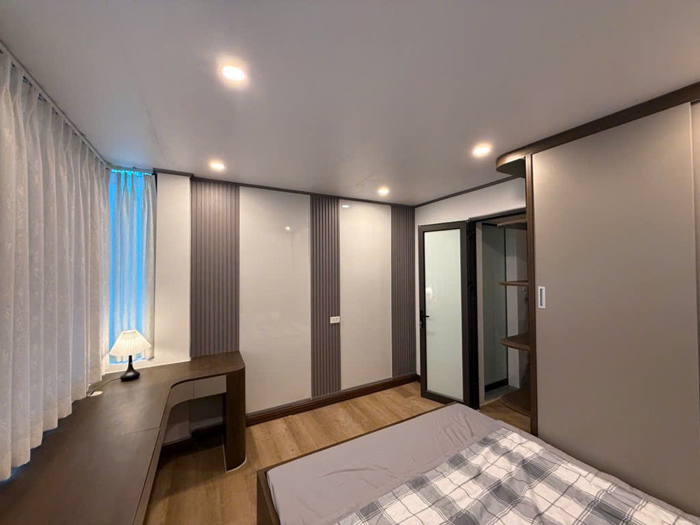 CẦN BÁN NHÀ ĐẸP KHU NGUYỄN LƯƠNG BẰNG , 5 TẦNG – 6,2 TỶ