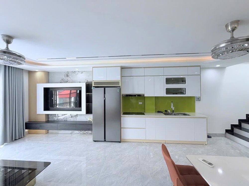 NHÀ ĐẸP LÕI NGỌC THỤY – NGÕ Ô TÔ VÀO NHÀ – 6 TẦNG THANG MÁY – FULL NỘI THẤT – GẦN CÔNG VIÊN, TRƯỜNG