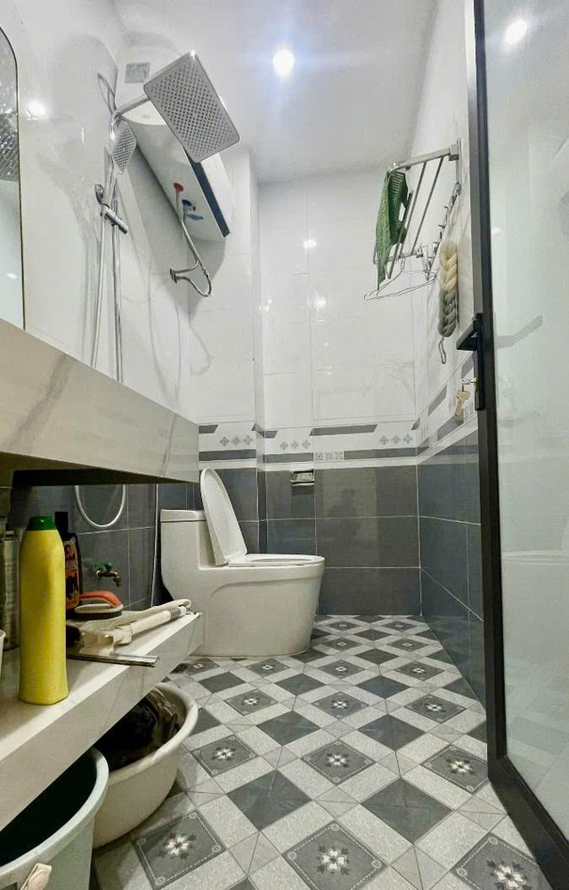 Bán nhà Khương Trung  35m 5 tầng 8,2 tỷ - Ngõ trước nhà rộng 2,3m 50m ra Ô tô