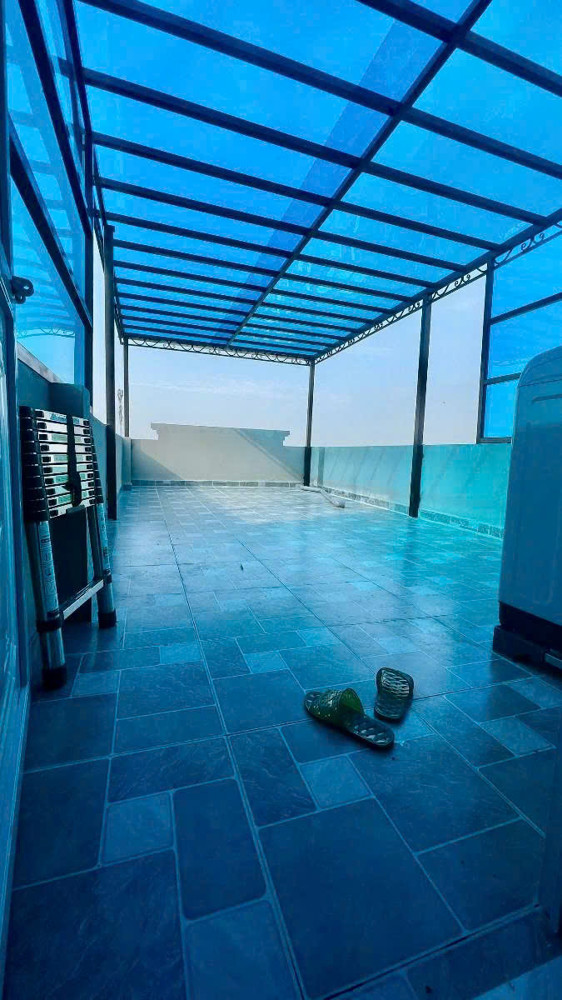 Bán nhà Khương Trung  35m 5 tầng 8,2 tỷ - Ngõ trước nhà rộng 2,3m 50m ra Ô tô