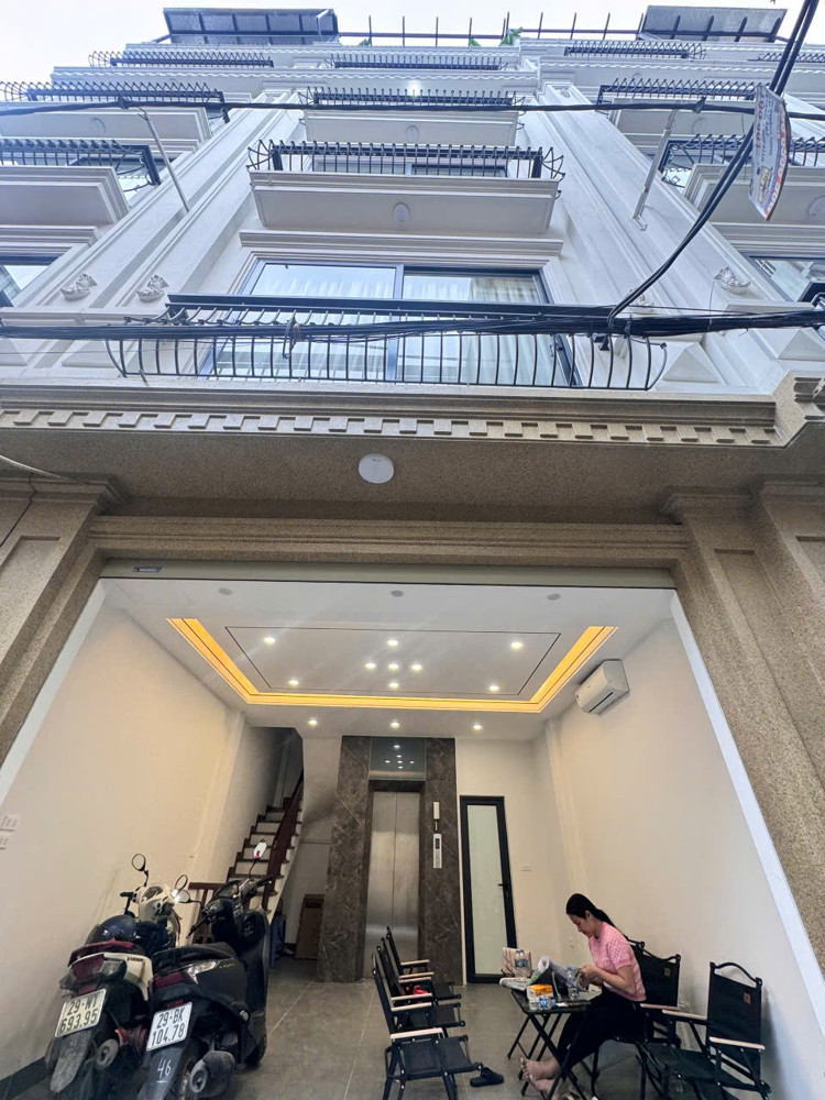 NHÀ ĐẸP  PHỐ TRẠM – LONG BIÊN – 6 TẦNG THANG MÁY – FULL NỘI THẤT 37m2 11.5 Tỷ