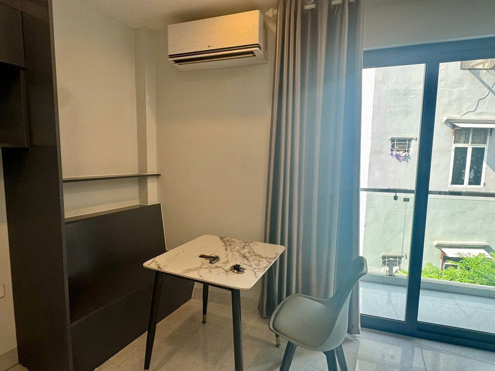 Bán nhà ngõ Tân Mai 82m², xây 5 tầng, mặt tiền 5,5m 16 tỷ - có thang máy