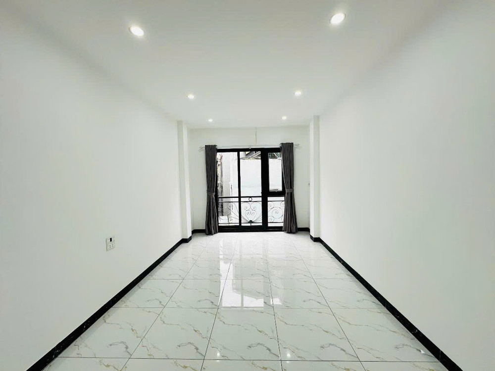 NHÀ MỚI NGAY LÁNG HẠ, GIẢNG VÕ 32M 5 TẦNG - 3PN RỘNG GIÁ 7.98 TỶ