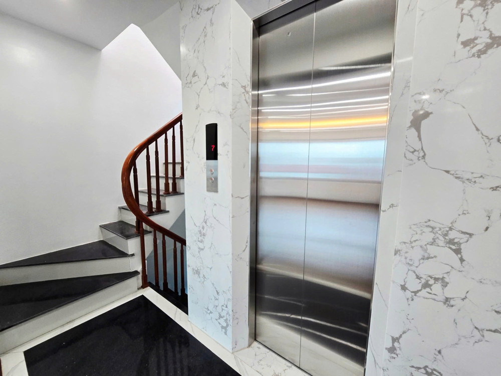 BÁN GẤP SIÊU PHẨM PHÂN LÔ ĐỘI NHÂN, BA ĐÌNH - 43M² x 7T THANG MÁY - GARA Ô TÔ - KINH DOANH - GIÁ