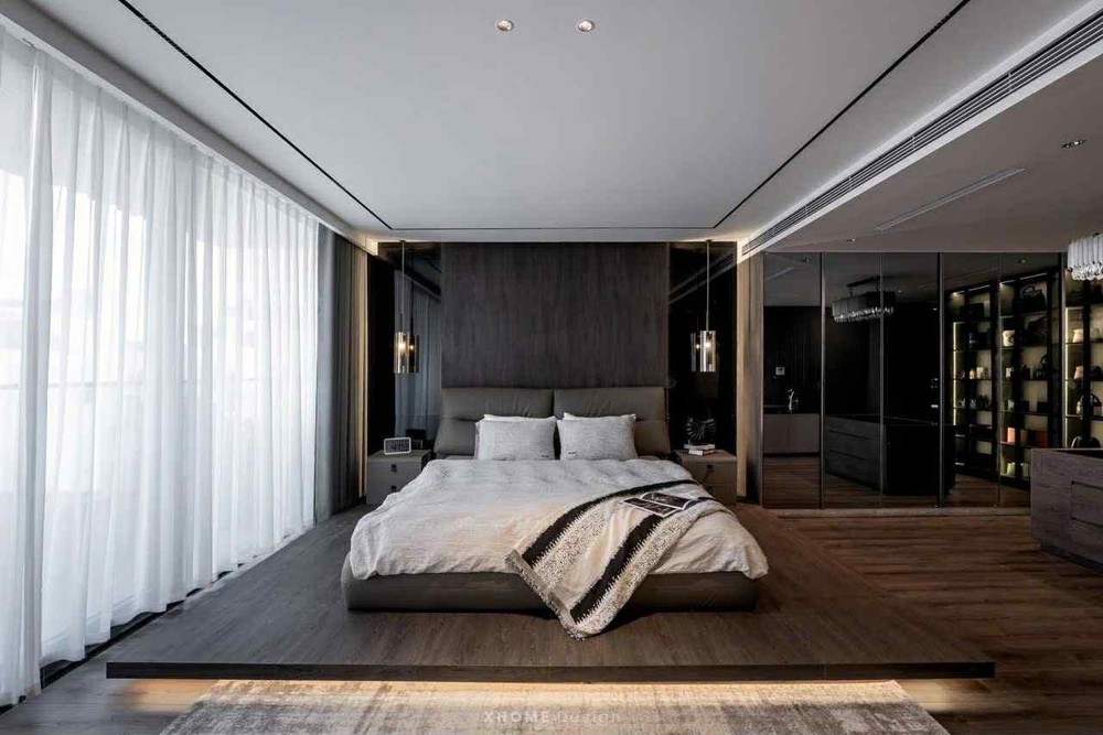 bán nhà mặt phố Hoàng Như Tiếp, 8 tầng thang máy, vỉa hè, sát bệnh viện Tâm Anh