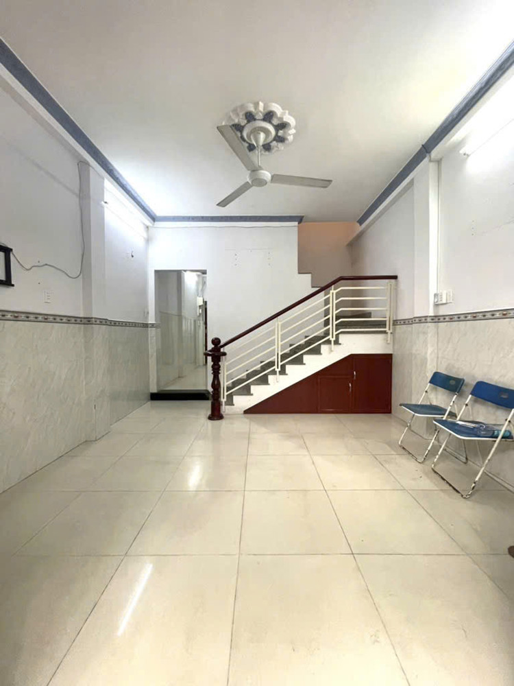 Giảm 300tr! Nhà Vuông SHR 3 tầng 40m2 – Phạm Văn Chiêu Gò Vấp S