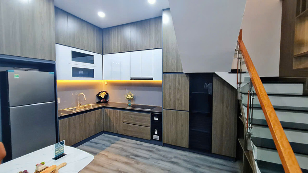 NHÀ PHỐ 2 LẦU – SỔ HỒNG RIÊNG, VAY NGÂN HÀNG DỄ DÀNG