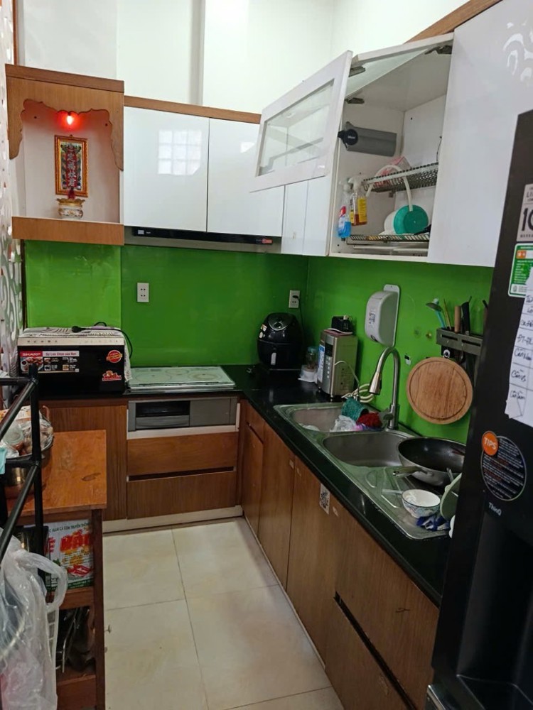 NHÀ 2 LẦU ĐƯỜNG TRƯỜNG CHINH - HẺM XE TẢI - NGANG 6.5X7 - Quận 12 - GIÁ 4.2 TỶ TL