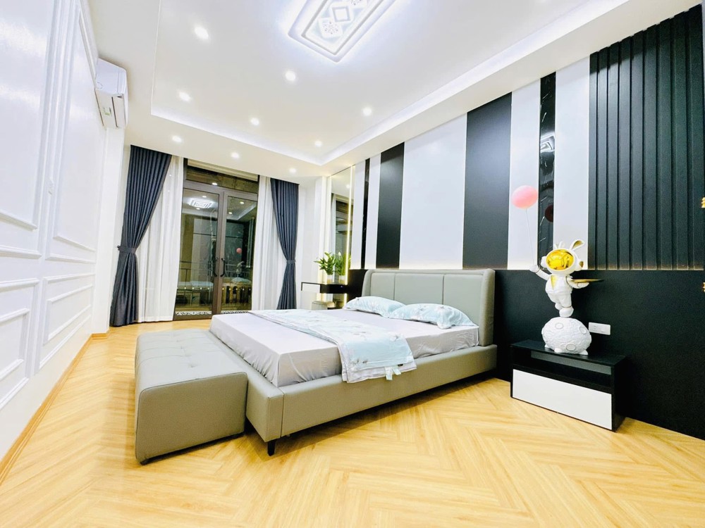 BÁN NHÀ TRẦN DUY HƯNG CẦU GIẤY 6 TẦNG MỚI THANG MÁY NGÕ THÔNG KINH DOANH 50M 17,5 tỷ