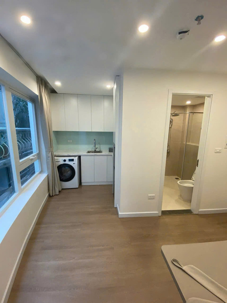 Giảm 3 tỷ cần bán toà nhà dòng tiền 318 La Thành thông sang Hào Nam 11 CHDV cao cấp cho thuê 1,2 tỷ/