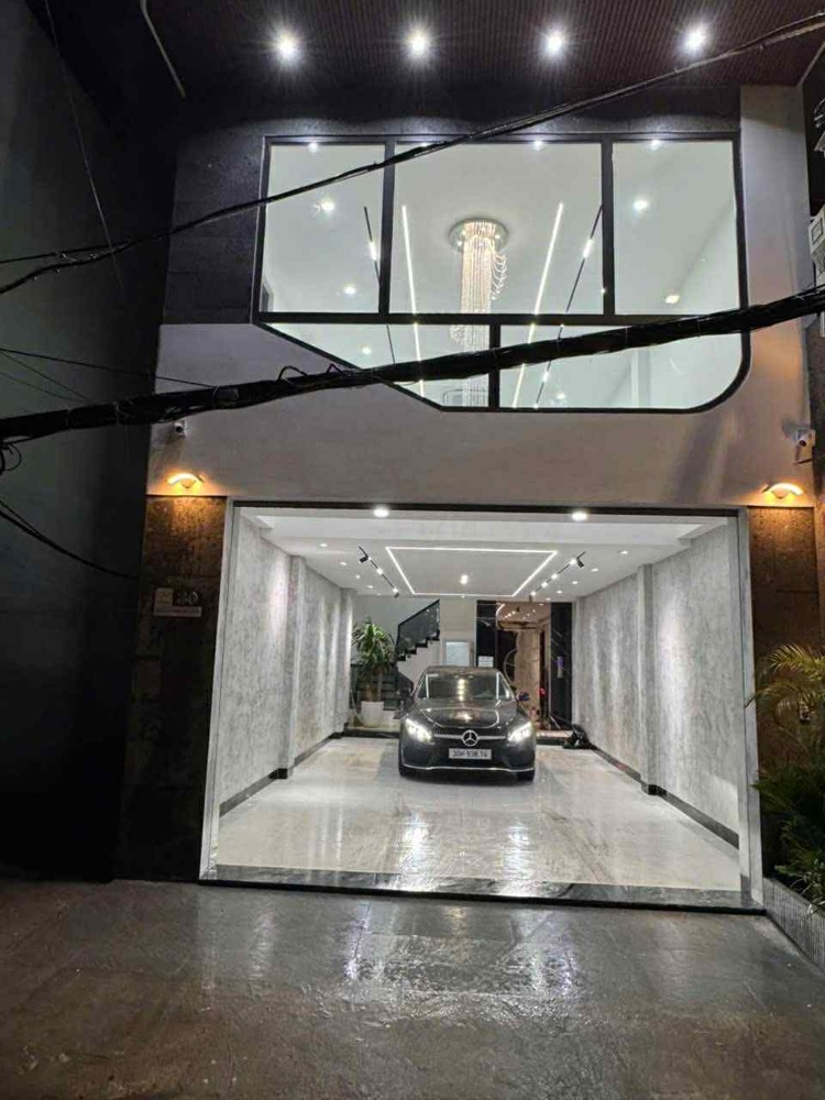 bán nhà lô góc Long Biên, 8 tầng, thang máy, ôtô tránh, kinh doanh, full nội thất