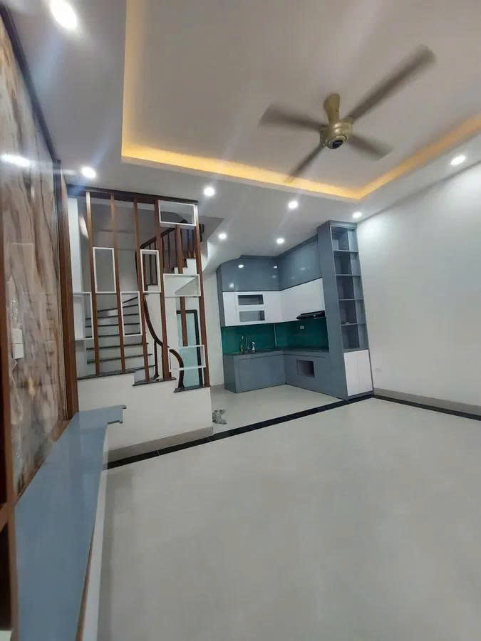 BÁN NHÀ 5 TẦNG ngay phố  Phan Đình Giót  giao cắt QUANG TRUNG - HÀ ĐÔNG , DT 30M, MT 4.2M , Giá 7.3