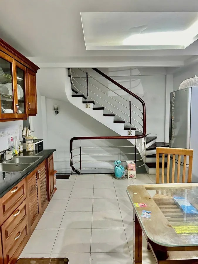 Bán nhà Dương Nội 34m4 tầng, nhà mới về ở ngay, giao thông thuận tiện 5.7 tỷ