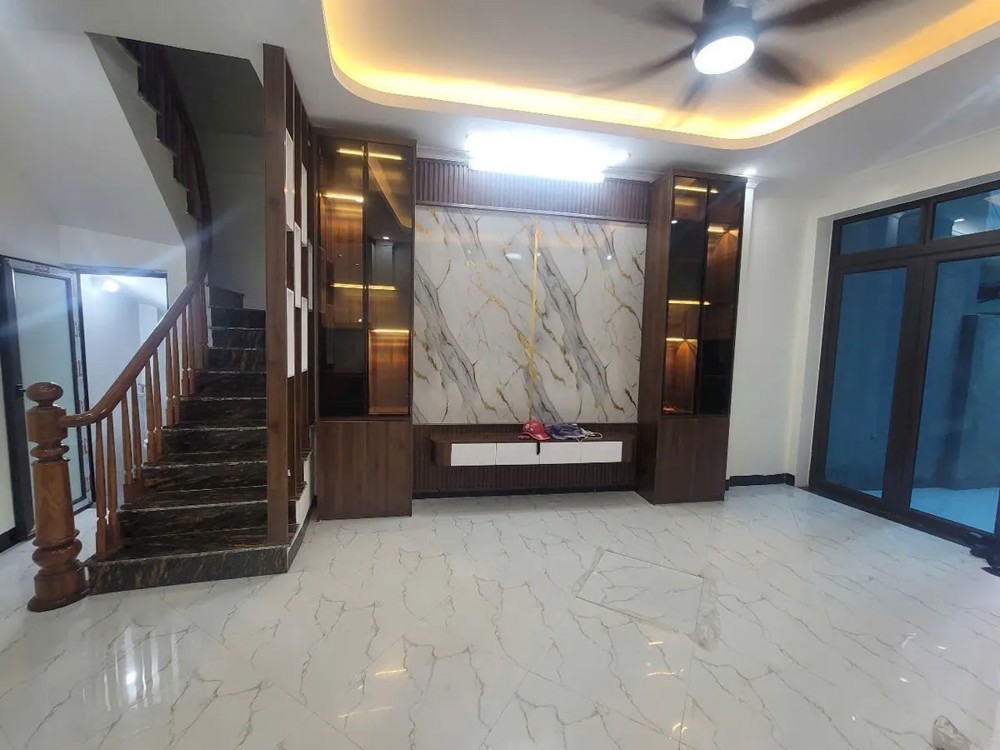 BÁN NHÀ ĐƯỜNG XỐM 40MX5 TẦNG, 2 THOÁNG NHÀ MỚI ĐẸP, GẦN CHỢ, GẦN TRƯỜNG, KHU VỰC ĐÀU TƯ SINH LỜI