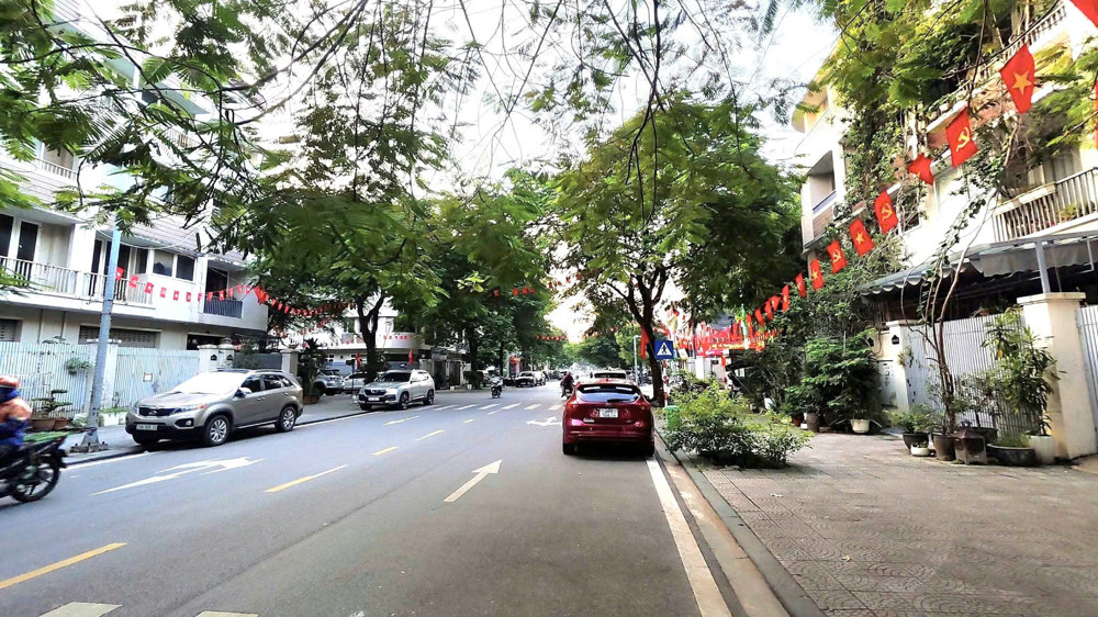 BÁN NHÀ AN HƯNG – LÔ GÓC 2 MẶT TIỀN – KINH DOANH – SỔ ĐỎ VUÔNG ĐẸP