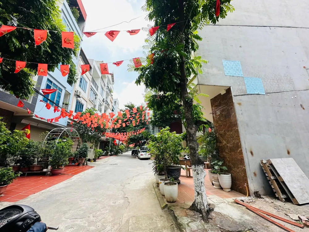 BÁN LIỀN KỀ YÊN NGHĨA 55MX4 TẦNG, PHÂN LÔ Ô TÔ TRÁNH VỈA HÈ - KINH DOANH 12.7 TỶ