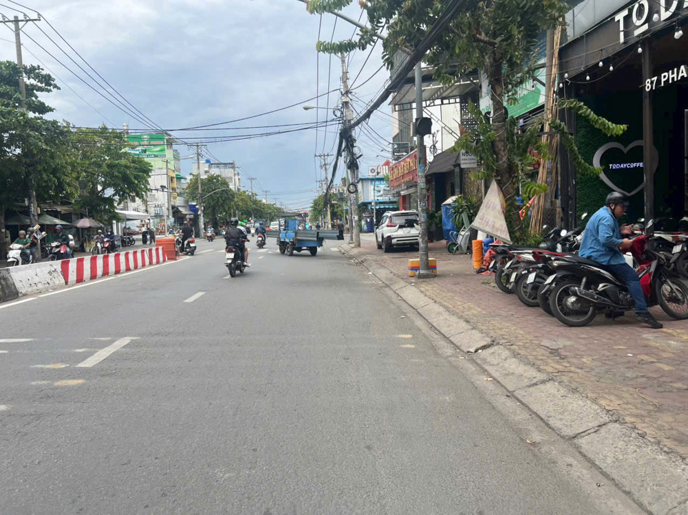 BÁN NHÀ CẤP 4 (14.8x25) GÓC 2 MẶT TIỀN – ĐƯỜNG PHAN VĂN HỚN, QUẬN 12