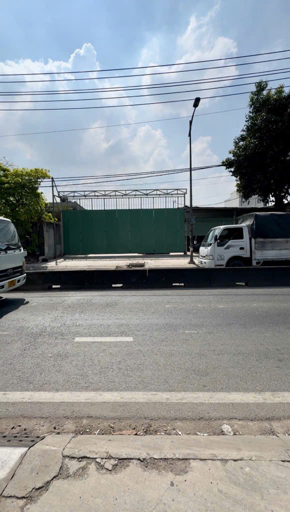 KHO XƯỞNG (20x63) MẶT TIỀN NGUYỄN VĂN BỨA CHO THUÊ GARA Ô TÔ – GIÁ 32 TỶ